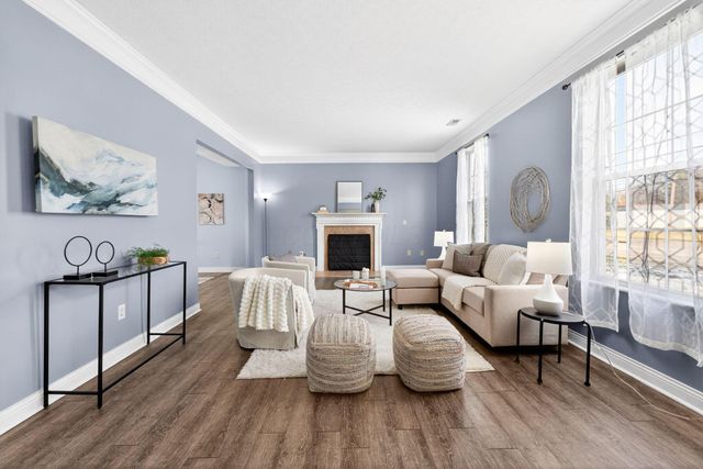 359 W Waterloo Street, Canal Winchester, OH 43110