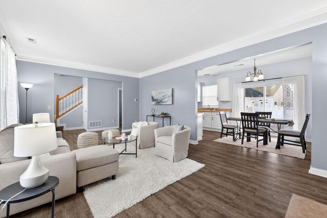 359 W Waterloo Street, Canal Winchester, OH 43110