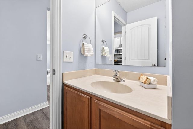 359 W Waterloo Street, Canal Winchester, OH 43110