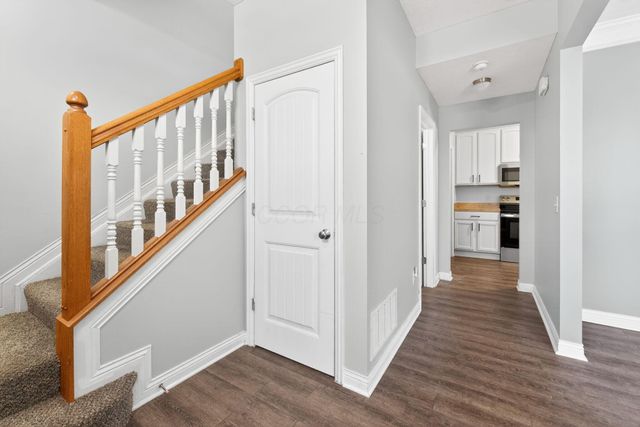 359 W Waterloo Street, Canal Winchester, OH 43110