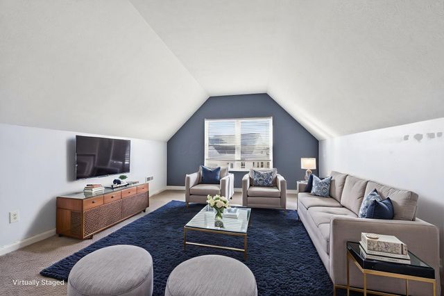 359 W Waterloo Street, Canal Winchester, OH 43110