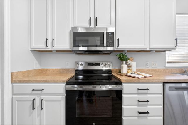 359 W Waterloo Street, Canal Winchester, OH 43110