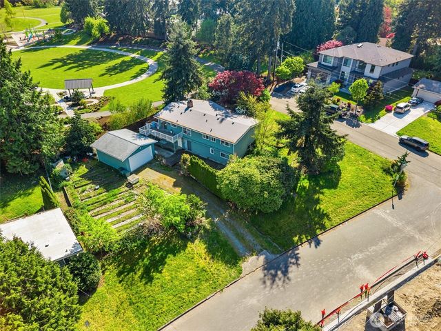 418 111th Avenue SE, Bellevue, WA 98004