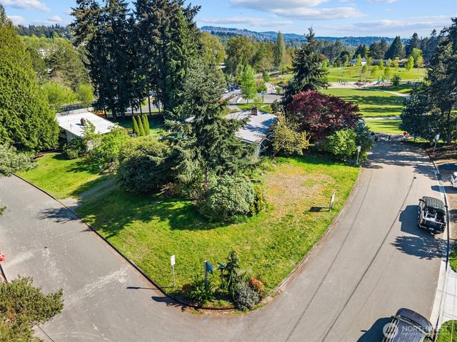 418 111th Avenue SE, Bellevue, WA 98004