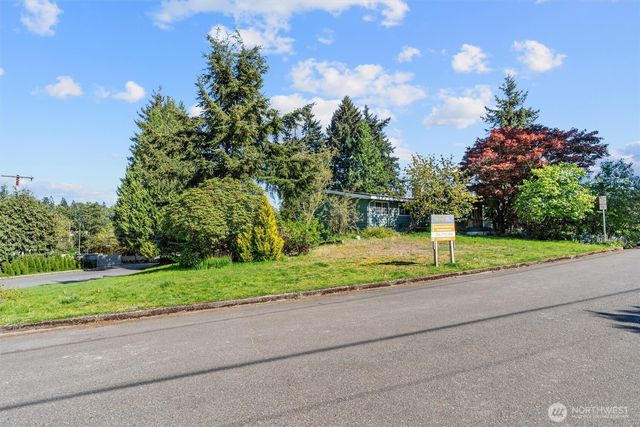 418 111th Avenue SE, Bellevue, WA 98004