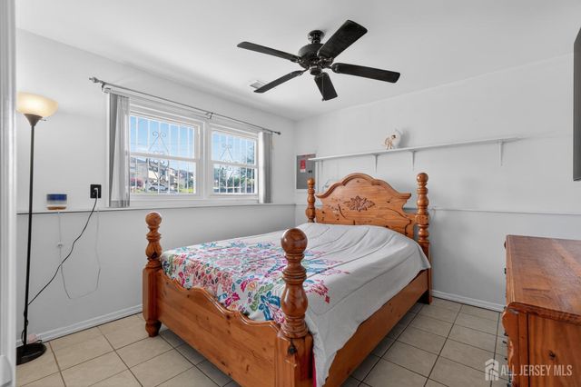 742 Gornik Drive, Perth Amboy, NJ 08861