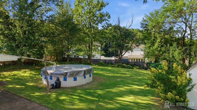 742 Gornik Drive, Perth Amboy, NJ 08861