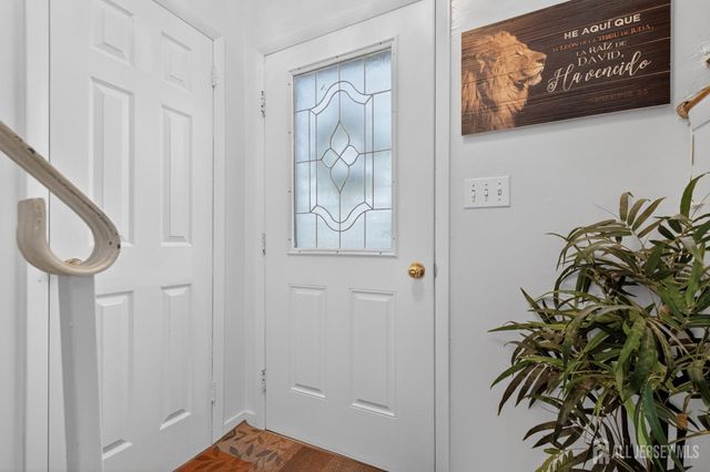742 Gornik Drive, Perth Amboy, NJ 08861