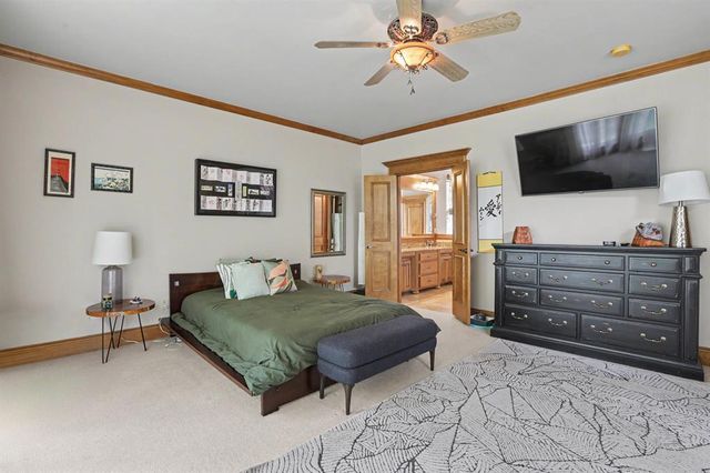 800 Shadow Wood Drive, Edmond, OK 73034