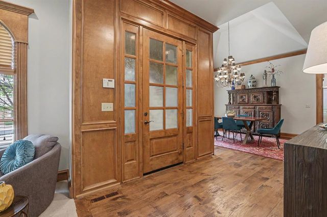 800 Shadow Wood Drive, Edmond, OK 73034