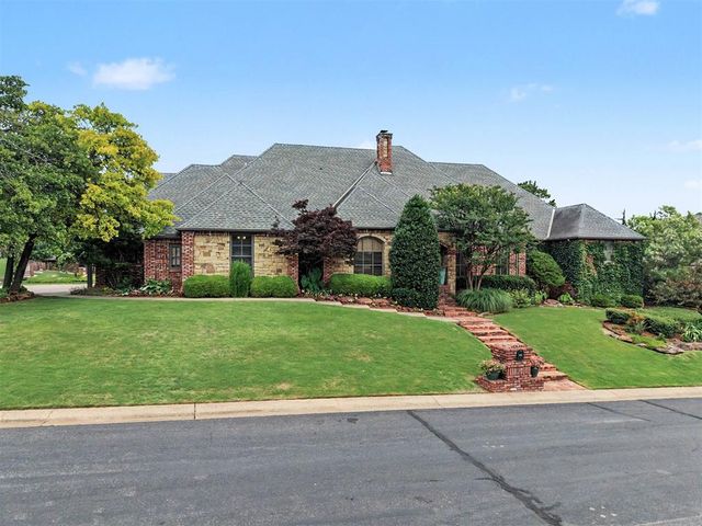 800 Shadow Wood Drive, Edmond, OK 73034