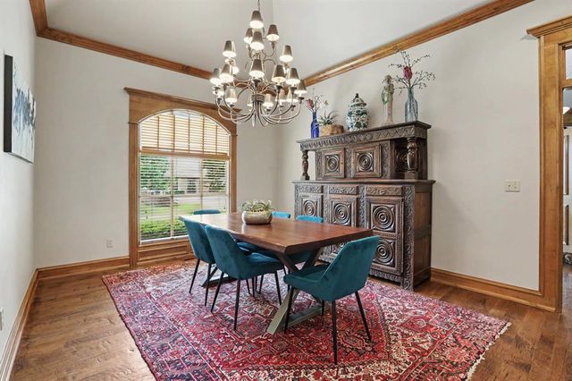800 Shadow Wood Drive, Edmond, OK 73034