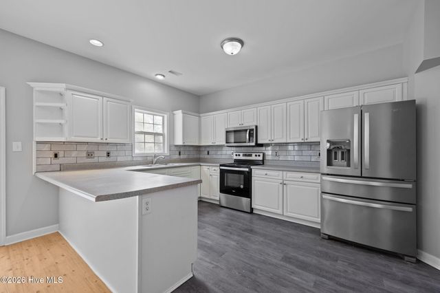 106 Bobwhite Circle, Cape Carteret, NC 28584