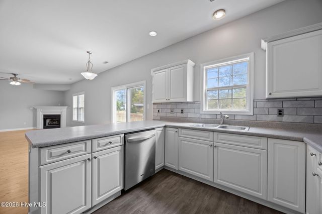 106 Bobwhite Circle, Cape Carteret, NC 28584