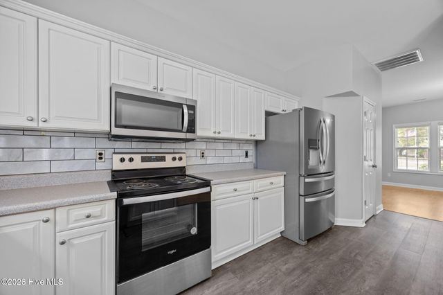 106 Bobwhite Circle, Cape Carteret, NC 28584