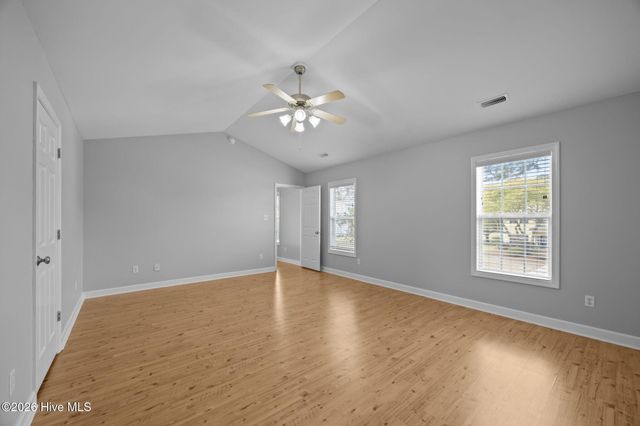 106 Bobwhite Circle, Cape Carteret, NC 28584