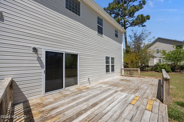 106 Bobwhite Circle, Cape Carteret, NC 28584