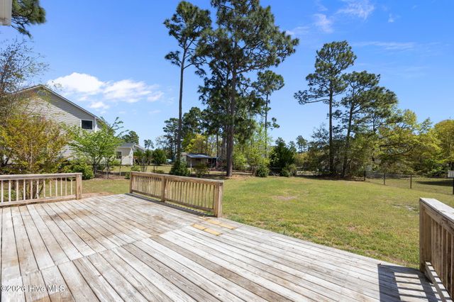 106 Bobwhite Circle, Cape Carteret, NC 28584