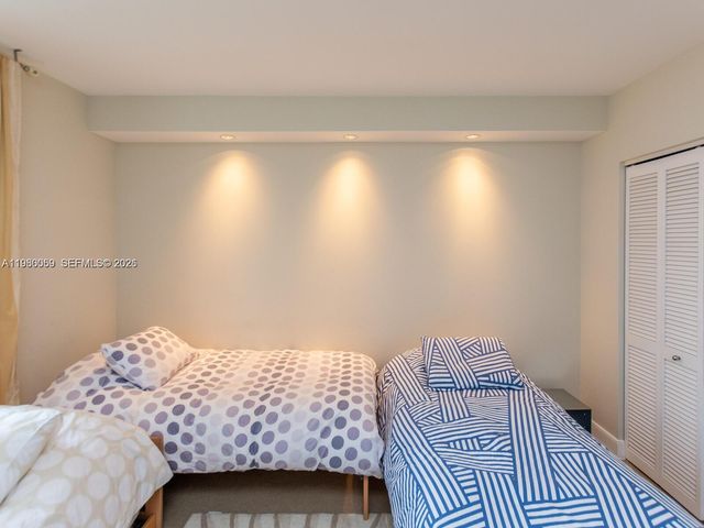848 Brickell Key Drive 1201, Miami, FL 33131