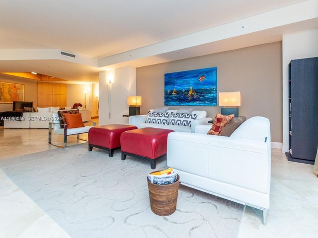 848 Brickell Key Drive 1201, Miami, FL 33131