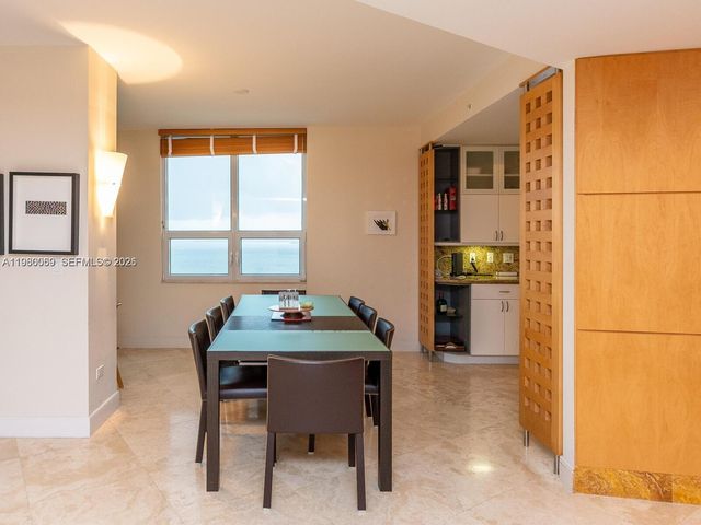 848 Brickell Key Drive 1201, Miami, FL 33131