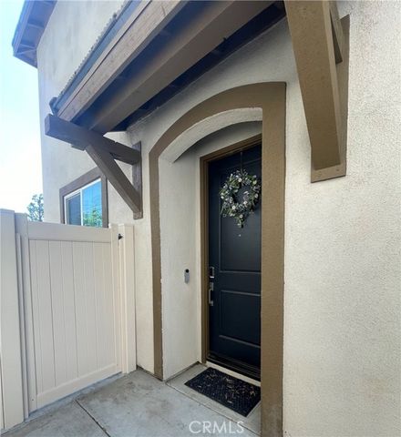 2004 Dewdrop, Upland, CA 91786