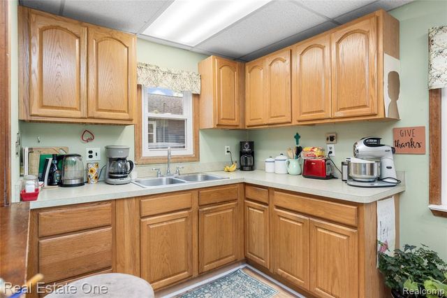 4866 Filer Street, Waterford, MI 48328