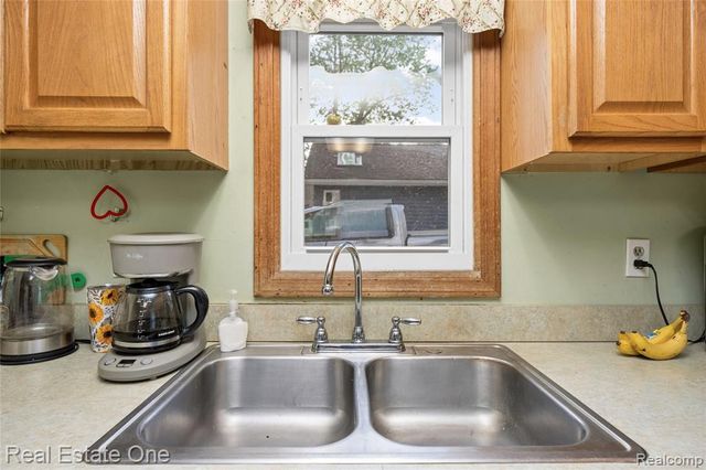 4866 Filer Street, Waterford, MI 48328