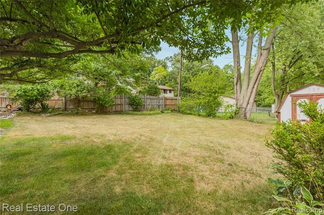4866 Filer Street, Waterford, MI 48328