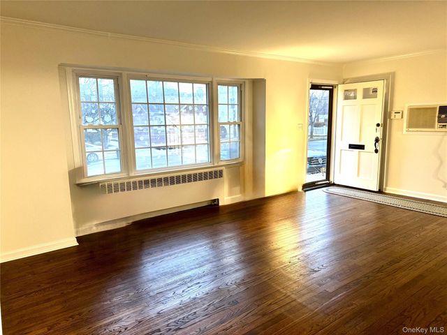 2365 Babylon Street, Wantagh, NY 11793