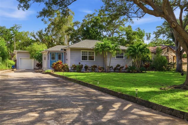 1055 MONTICELLO BOULEVARD N, St Petersburg, FL 33703