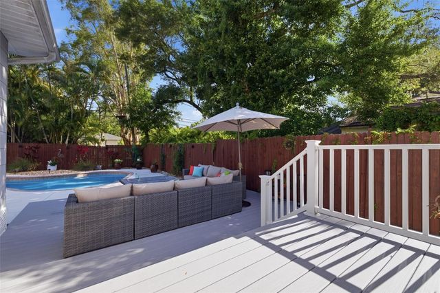 1055 MONTICELLO BOULEVARD N, St Petersburg, FL 33703