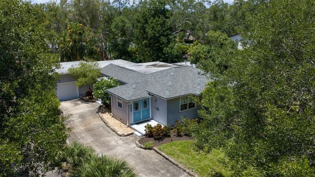 1055 MONTICELLO BOULEVARD N, St Petersburg, FL 33703