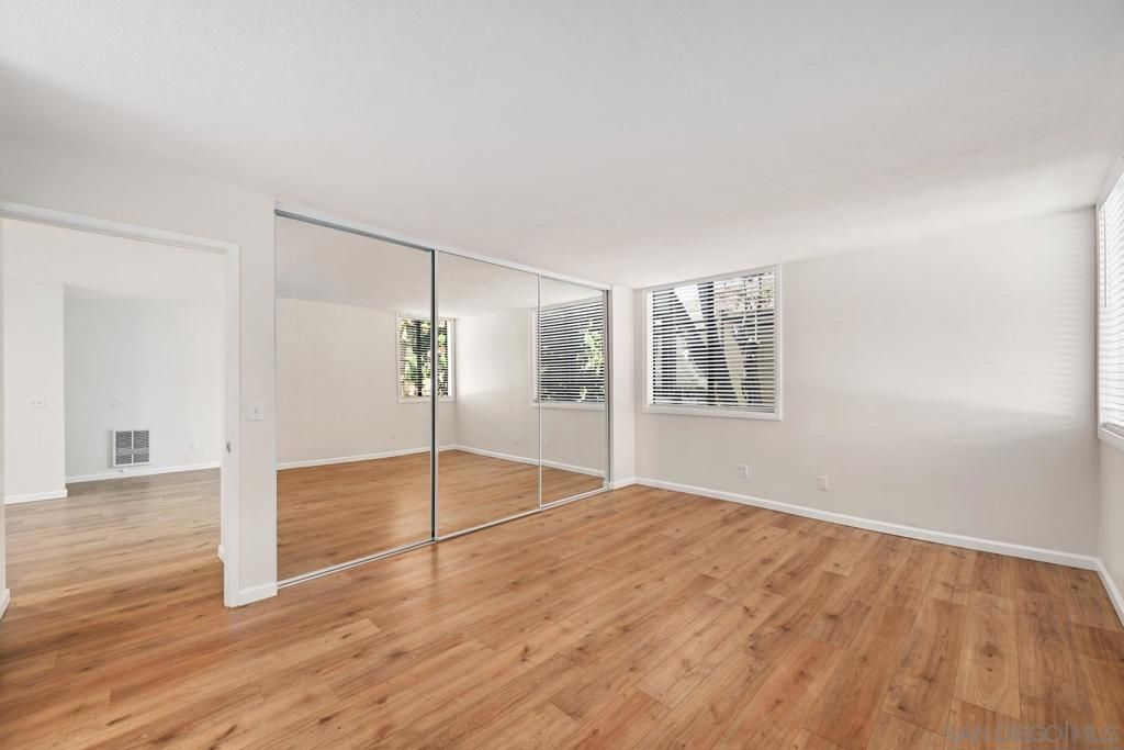 Image 20 of property listing at 6182 Agee St 203, San Diego, CA 92122