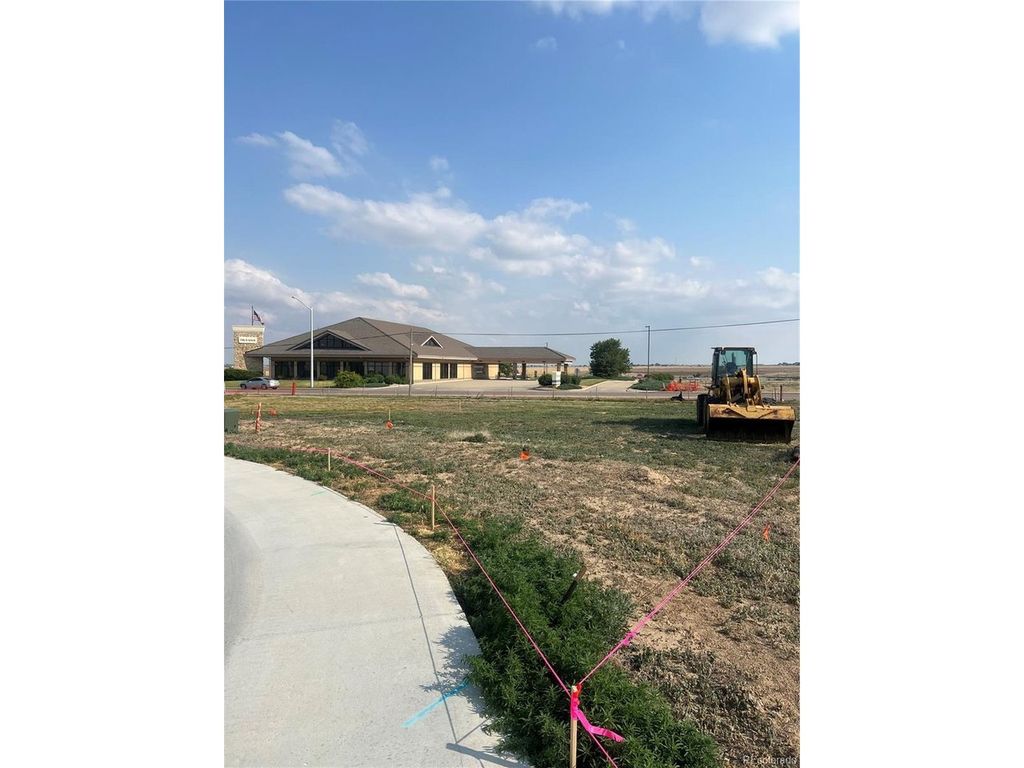 30 Johnson Ct, Keenesburg, CO 80643