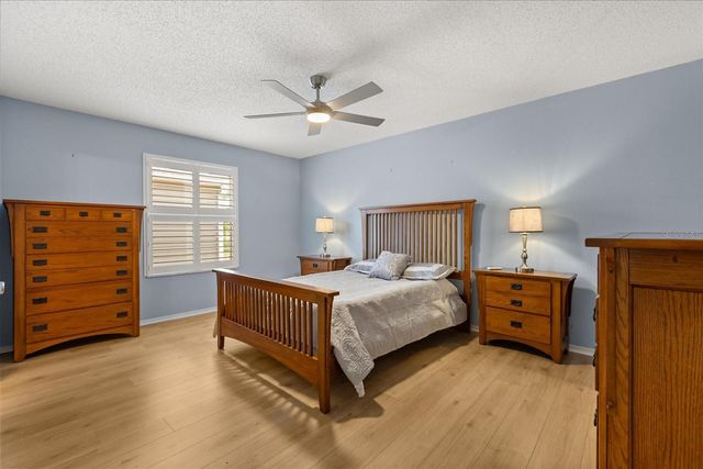 300 VARNVILLE WAY, The Villages, FL 32162