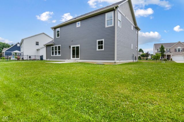 18802 Cromarty Circle, Noblesville, IN 46062