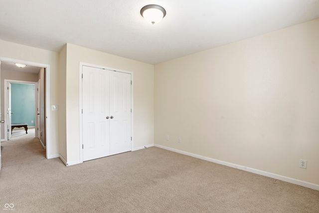 3713 Weather Stone Crossing, Zionsville, IN 46077