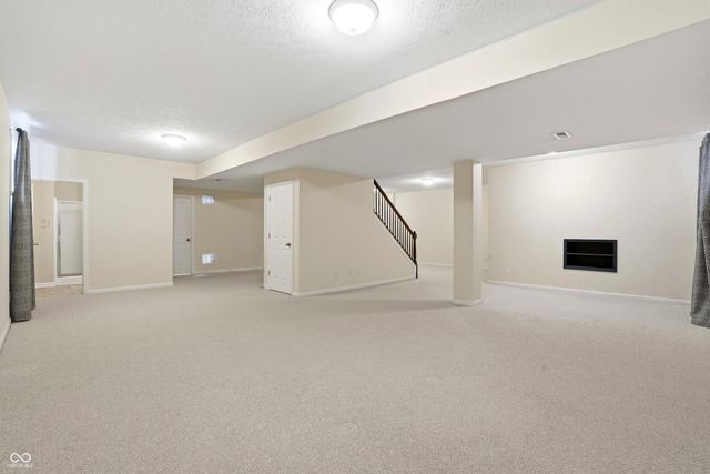 3713 Weather Stone Crossing, Zionsville, IN 46077