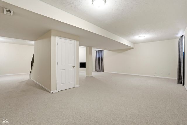 3713 Weather Stone Crossing, Zionsville, IN 46077