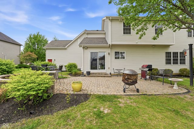 3713 Weather Stone Crossing, Zionsville, IN 46077