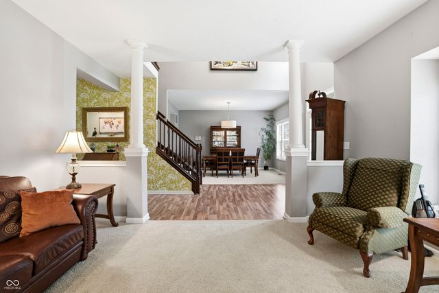 3713 Weather Stone Crossing, Zionsville, IN 46077