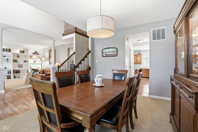 3713 Weather Stone Crossing, Zionsville, IN 46077