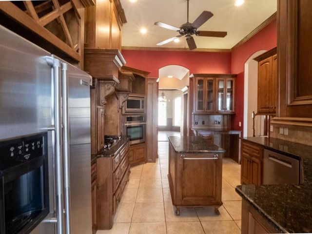 5700 NW 160th Street, Edmond, OK 73013
