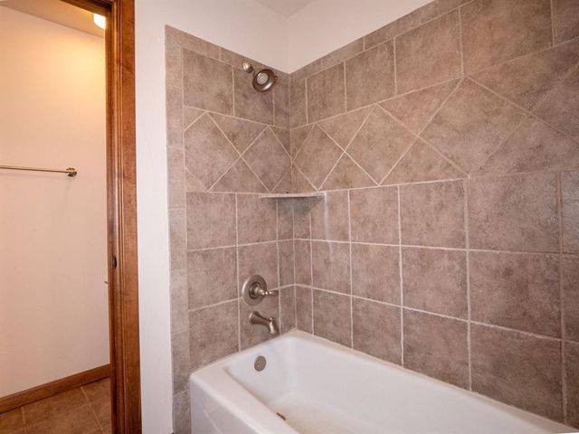 5700 NW 160th Street, Edmond, OK 73013