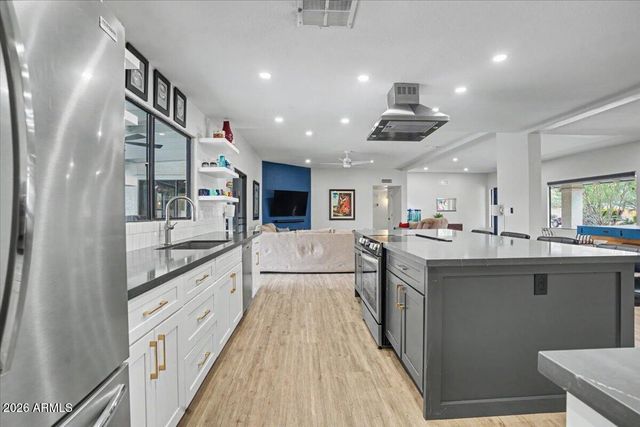 13639 N 57TH Place, Scottsdale, AZ 85254