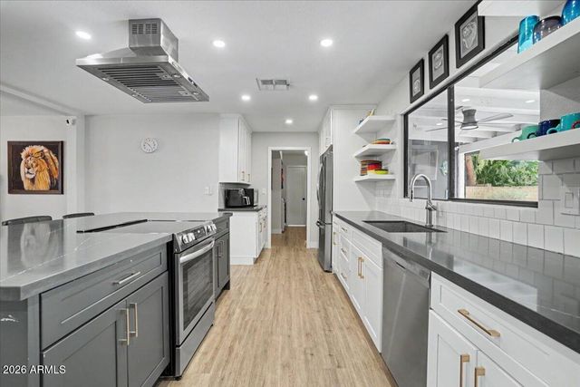 13639 N 57TH Place, Scottsdale, AZ 85254