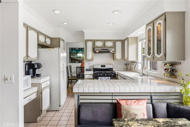 9338 Loquat Drive, Riverside, CA 92508