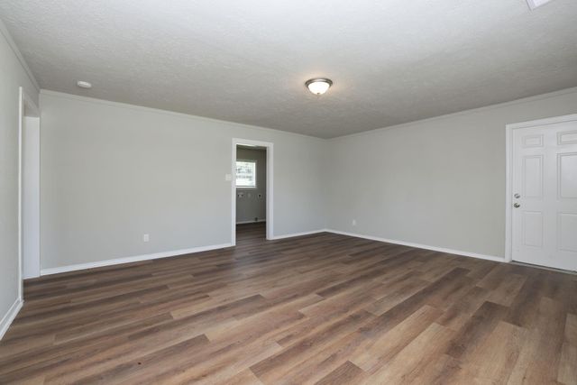 9026 Lake Forest Boulevard, Houston, TX 77078