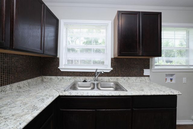 9026 Lake Forest Boulevard, Houston, TX 77078